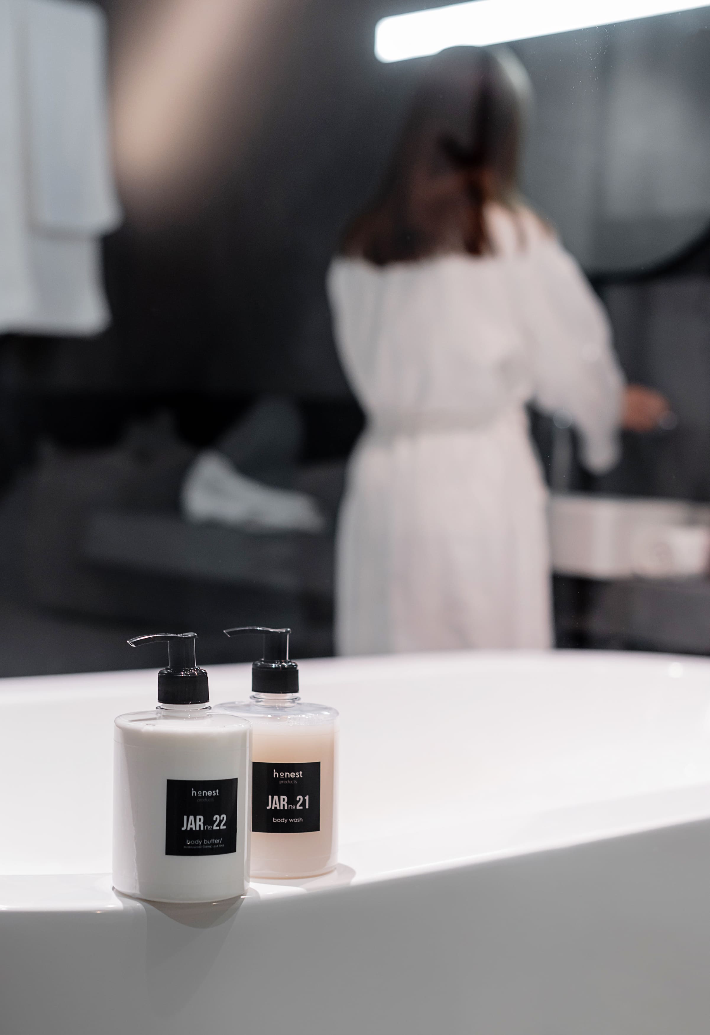 Зволожуючий крем-гель для душу JAR №21 vanilla від honest products, 500мл
