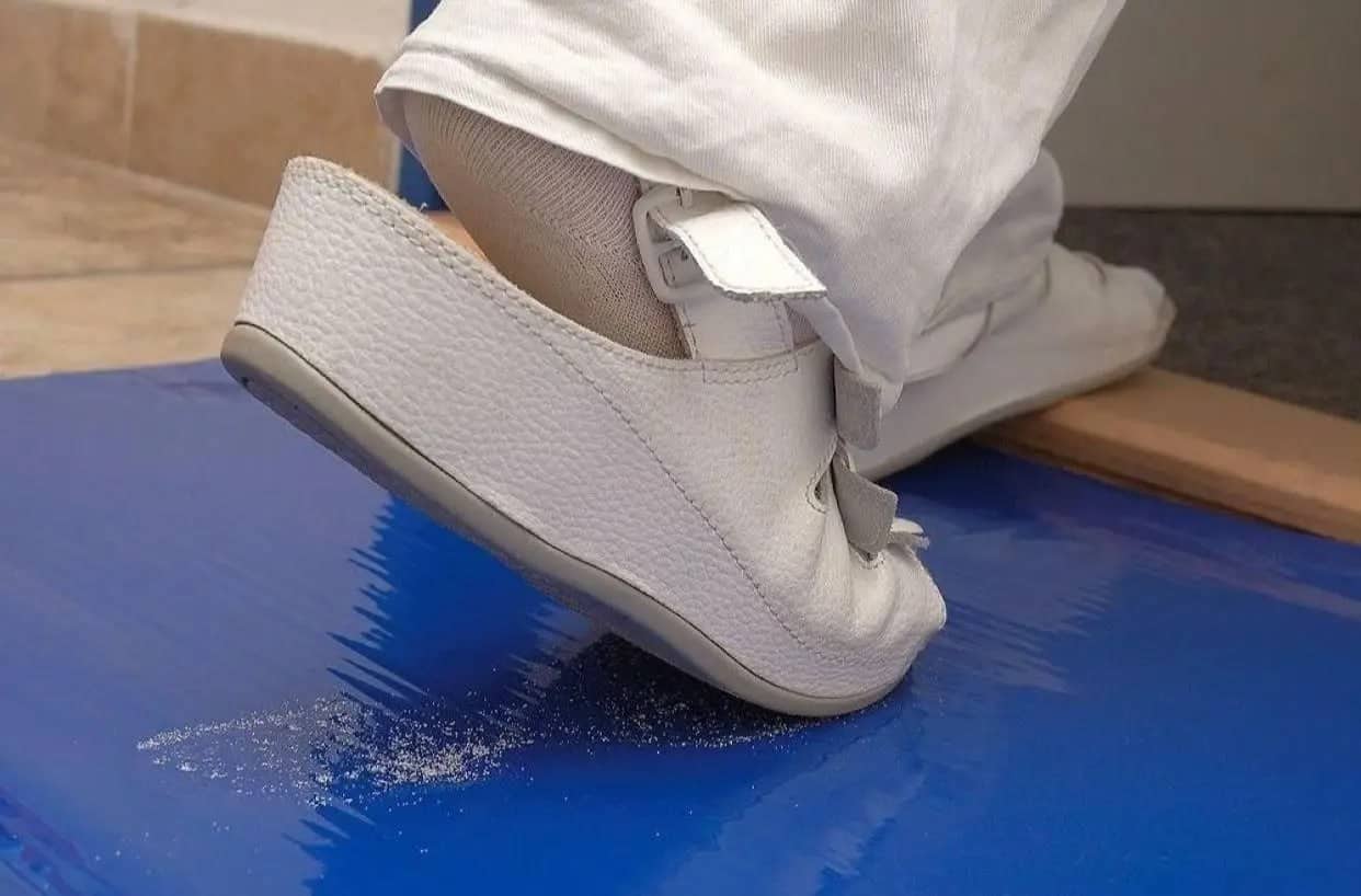 Коврики многослойные антибактериальные OnClean step, 1шт