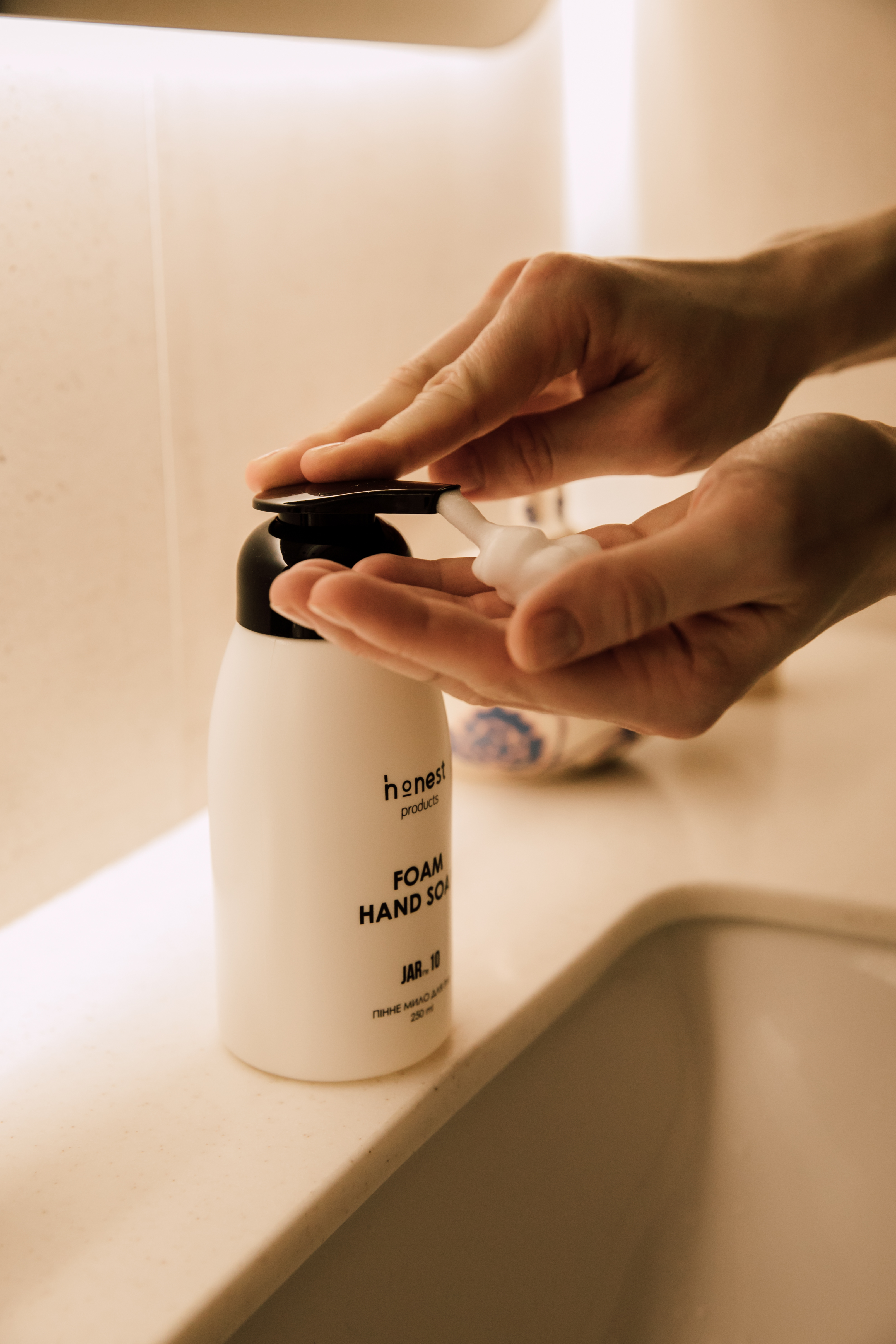 Пенное мыло для рук JAR №10 от honest products, 250мл